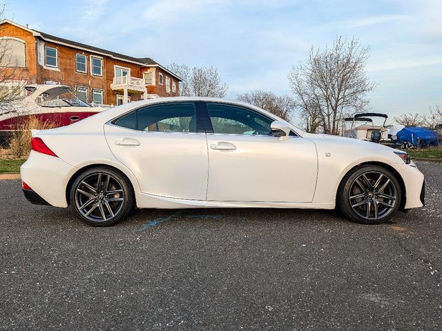 2019 Lexus IS IS 300 F SPORT AWD - 23005187 - 3