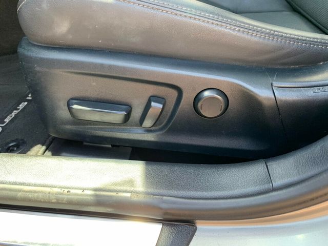 2019 Lexus IS IS 300 RWD - 23035282 - 19