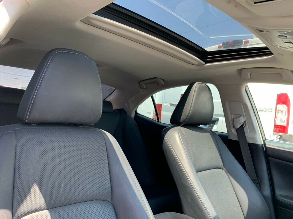 2019 Lexus IS IS 300 RWD - 23035282 - 23
