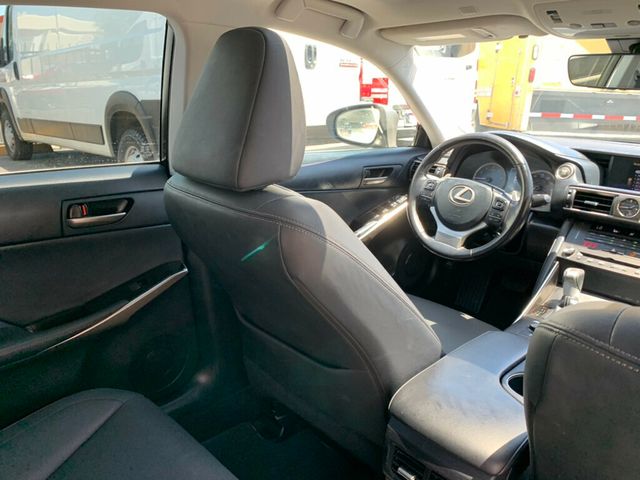 2019 Lexus IS IS 300 RWD - 23035282 - 36