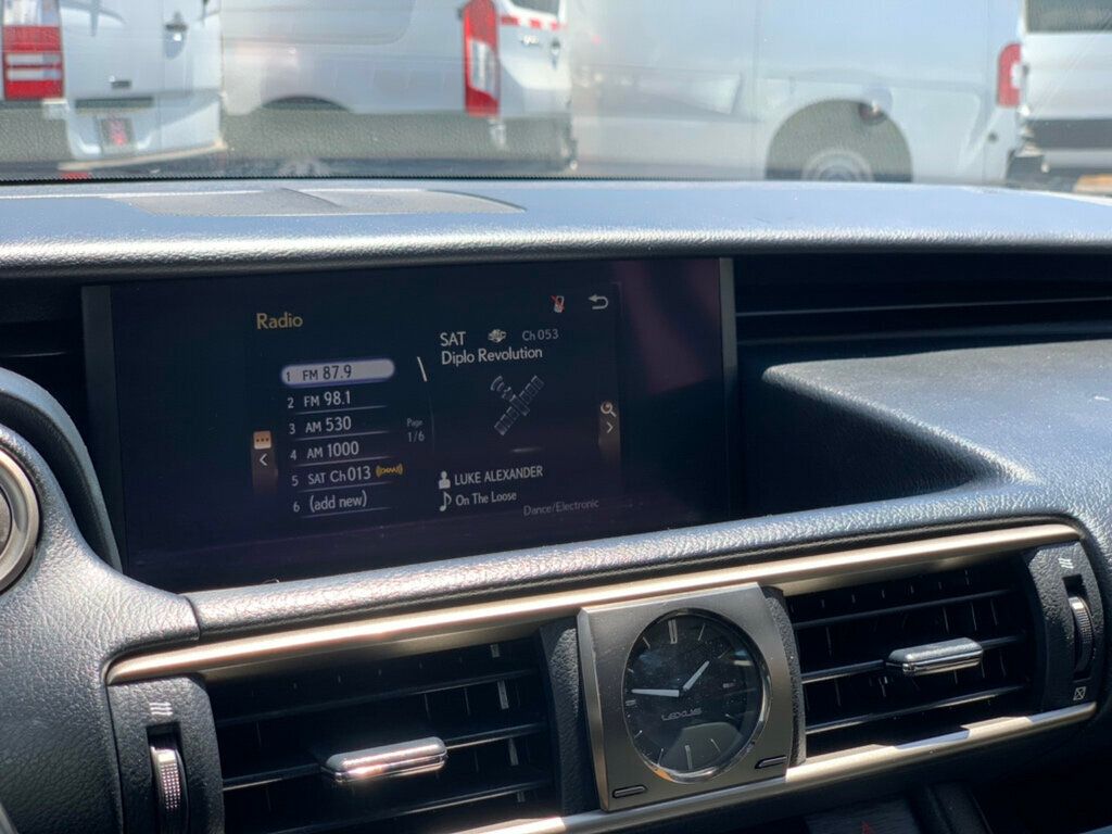 2019 Lexus IS IS 300 RWD - 23035282 - 43