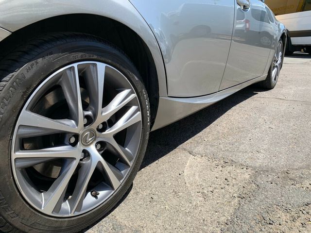 2019 Lexus IS IS 300 RWD - 23035282 - 6