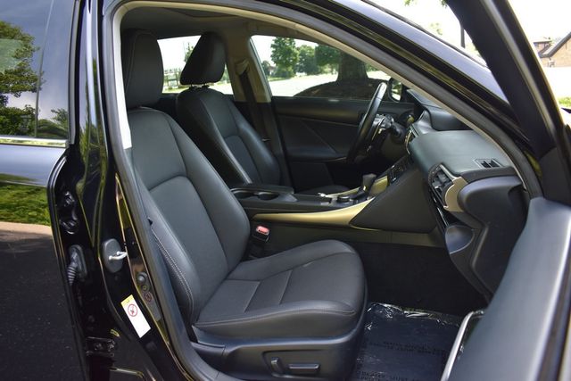 2019 Lexus IS IS 300 RWD - 22888310 - 1