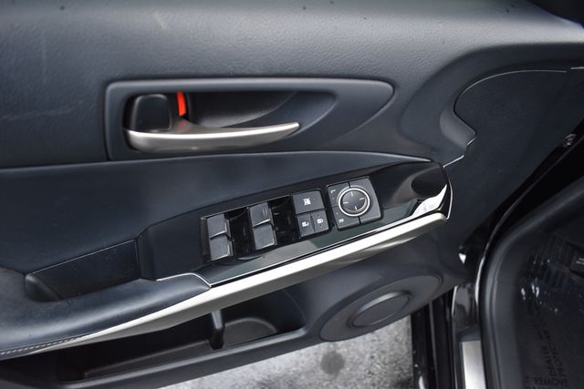 2019 Lexus IS IS 300 RWD - 22888310 - 32