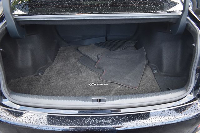 2019 Lexus IS IS 300 RWD - 22888310 - 40