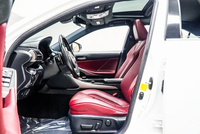 2019 Lexus IS IS 300 RWD - 22993753 - 34