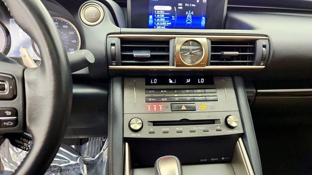 2019 Lexus IS IS 300 RWD - 23074613 - 17