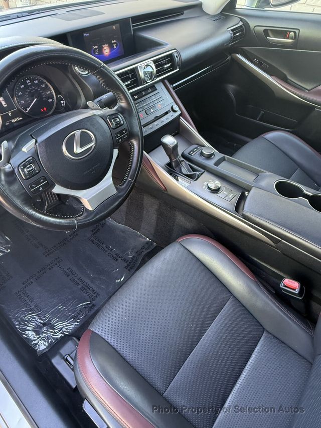 2019 Lexus IS IS 300 W/ADAPTIVE CRUISE, MOONROOF, TWIN TURBO - 23088636 - 11