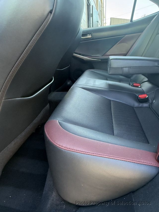 2019 Lexus IS IS 300 W/ADAPTIVE CRUISE, MOONROOF, TWIN TURBO - 23088636 - 34