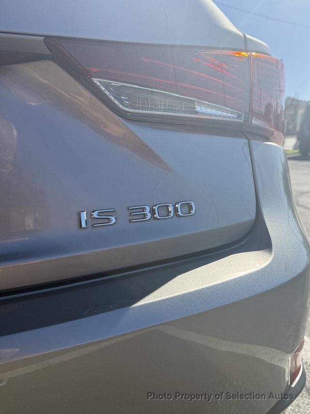 2019 Lexus IS IS 300 W/ADAPTIVE CRUISE, MOONROOF, TWIN TURBO - 23088636 - 7