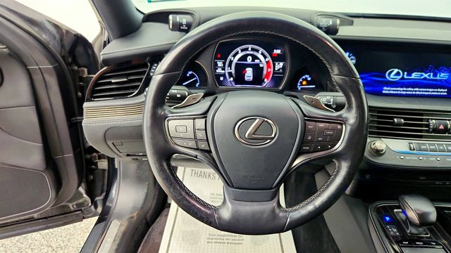 2019 Lexus LS LS 500 AWD w/ Illuminated Door Sills - 23013651 - 13