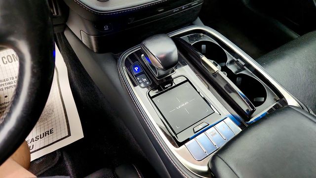 2019 Lexus LS LS 500 AWD w/ Illuminated Door Sills - 23013651 - 16