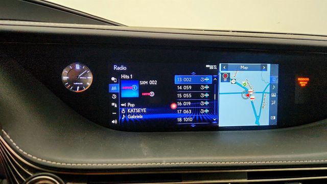 2019 Lexus LS LS 500 AWD w/ Illuminated Door Sills - 23013651 - 17