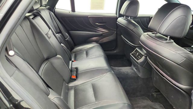2019 Lexus LS LS 500 AWD w/ Illuminated Door Sills - 23013651 - 22