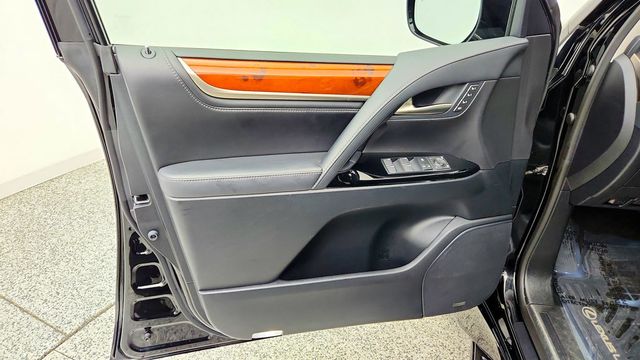 2019 Lexus LX LX 570 Three Row 4WD w/ Mark Levinson, Rear DVD & Luxury Pkg - 23094751 - 10