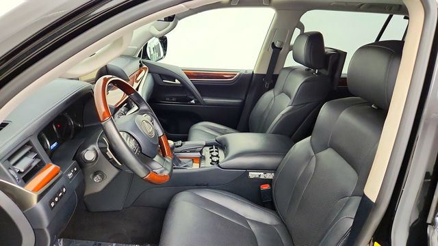 2019 Lexus LX LX 570 Three Row 4WD w/ Mark Levinson, Rear DVD & Luxury Pkg - 23094751 - 20