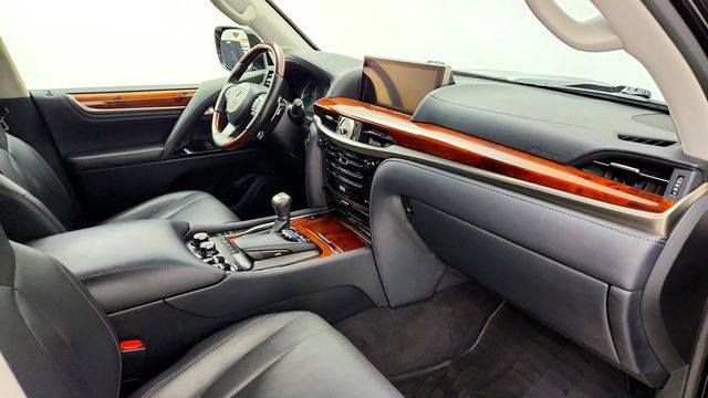 2019 Lexus LX LX 570 Three Row 4WD w/ Mark Levinson, Rear DVD & Luxury Pkg - 23094751 - 28