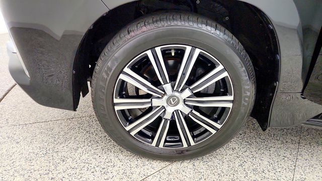2019 Lexus LX LX 570 Three Row 4WD w/ Mark Levinson, Rear DVD & Luxury Pkg - 23094751 - 8