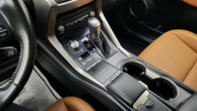 2019 Lexus NX NX 300 AWD with Premium Package, Navigation & Power Kick Door - 22954736 - 16