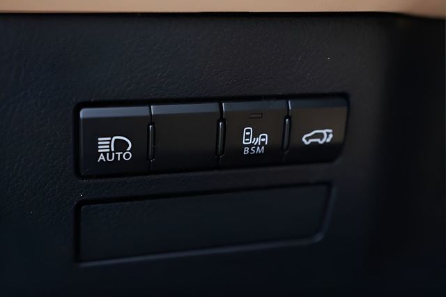 2019 Lexus NX NX 300 FWD - 22980230 - 26