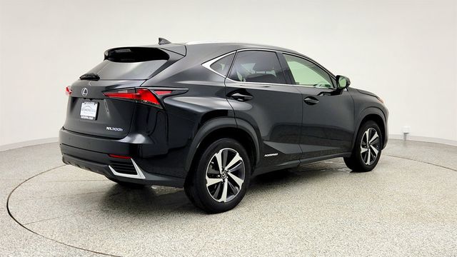 2019 Lexus NX NX 300h AWD w/ Premium Package & Navigation System - 22999408 - 4