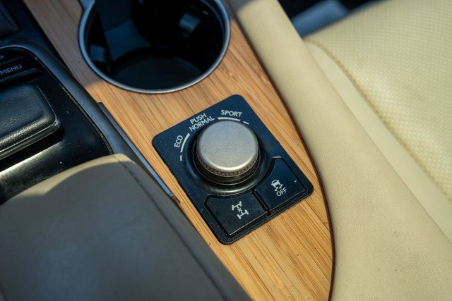 2019 Lexus RX Local Trade/Premium Pkg/Heated&Cooled Seats/BlindSpot/PwrSunroof - 23035215 - 34