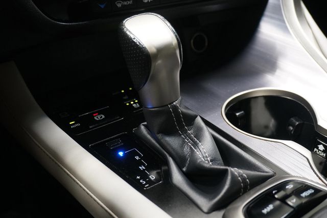 2019 Lexus RX RX 450h AWD - 22942234 - 23