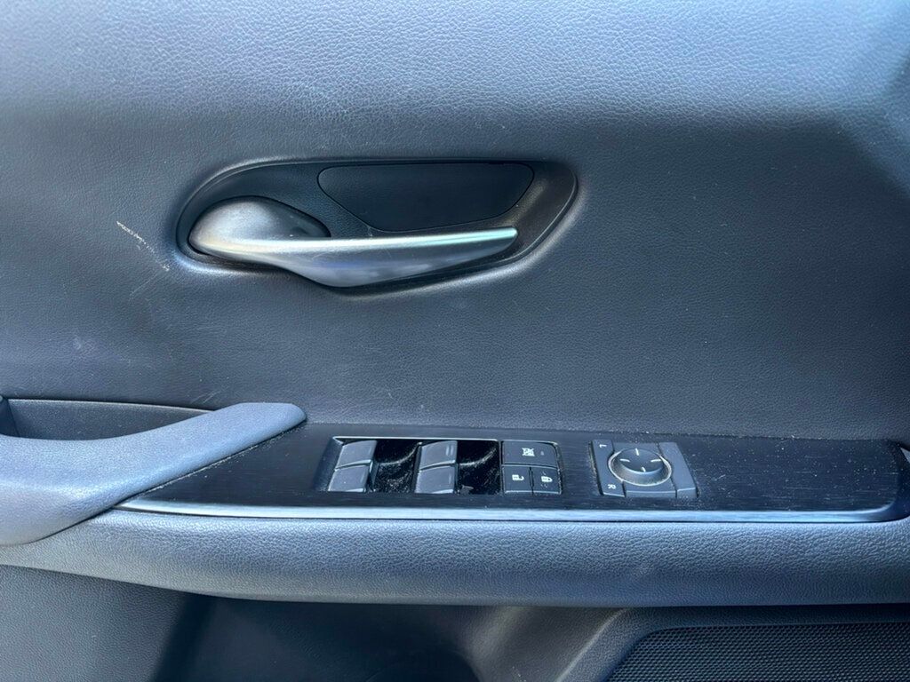 2019 Lexus UX 2019 LEXUS UX 200 F SPORT - 22962485 - 33