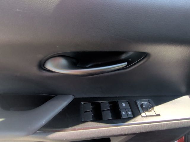 2019 Lexus UX UX 200 FWD - 23049706 - 11