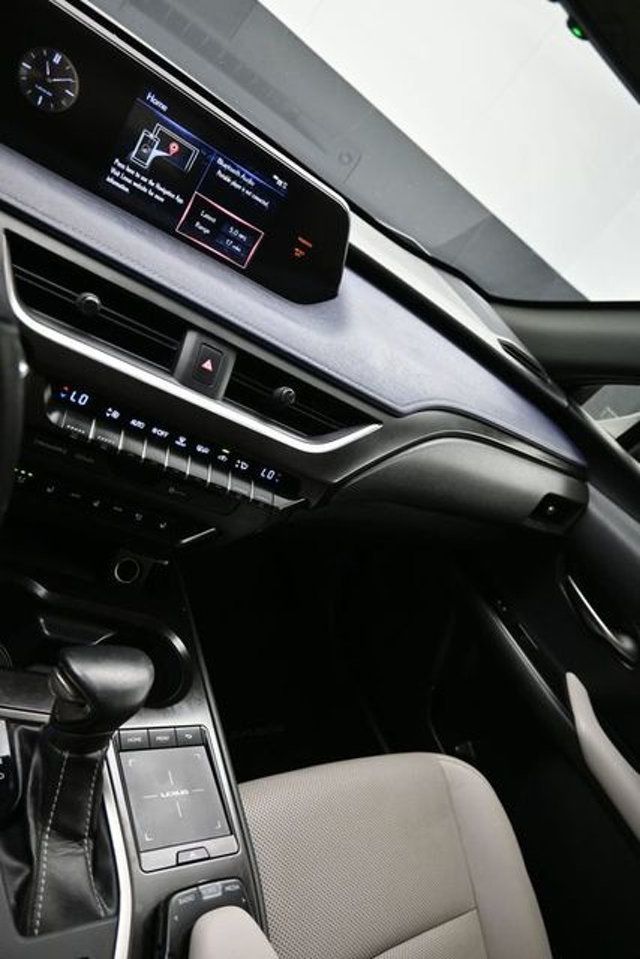 2019 Lexus UX UX 200 FWD - 23035779 - 22