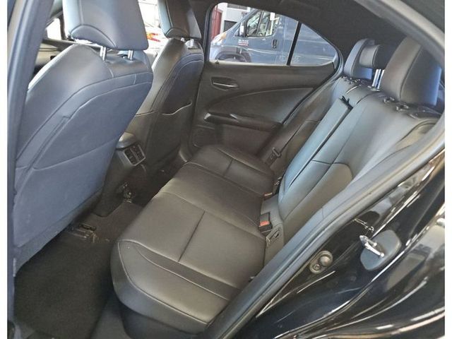 2019 Lexus UX UX 250h AWD - 22957630 - 8