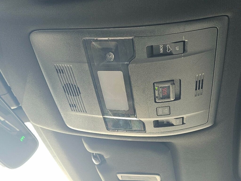 2019 Lexus UX UX 250h AWD - 22946560 - 32