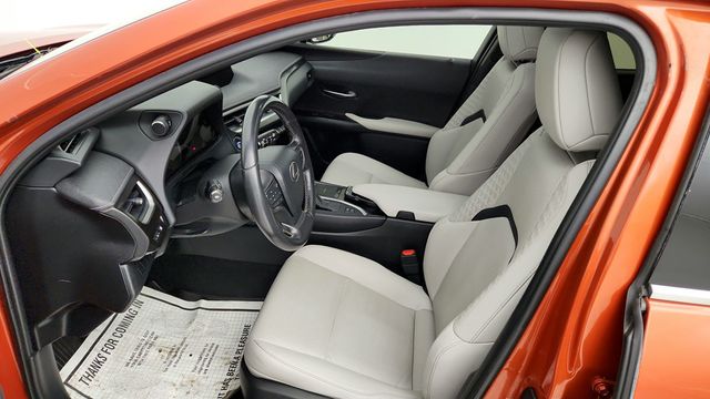 2019 Lexus UX UX 250h AWD with Premium Package & Parking Assist - 22947412 - 21