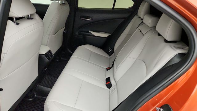 2019 Lexus UX UX 250h AWD with Premium Package & Parking Assist - 22947412 - 22