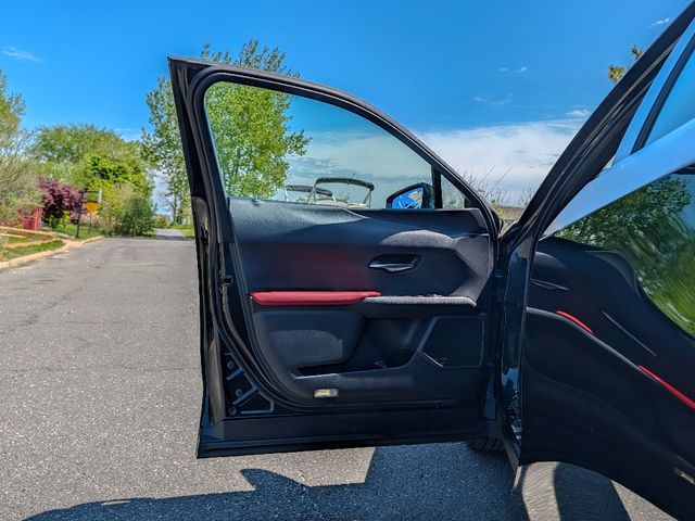 2019 Lexus UX UX 250h F SPORT AWD - 23022333 - 9