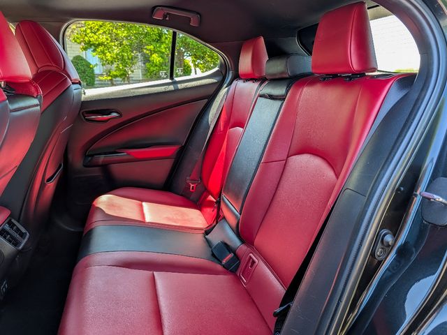 2019 Lexus UX UX 250h F SPORT AWD - 23022333 - 13