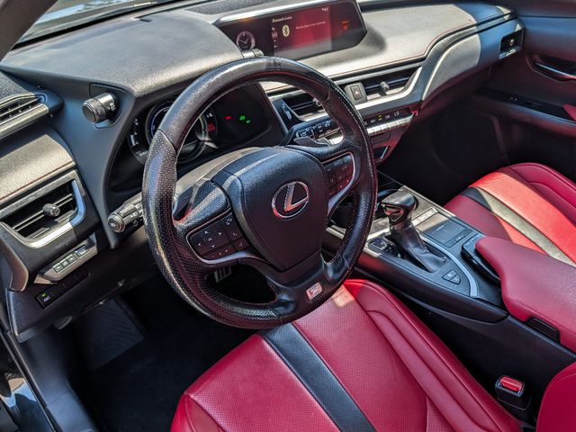 2019 Lexus UX UX 250h F SPORT AWD - 23022333 - 17