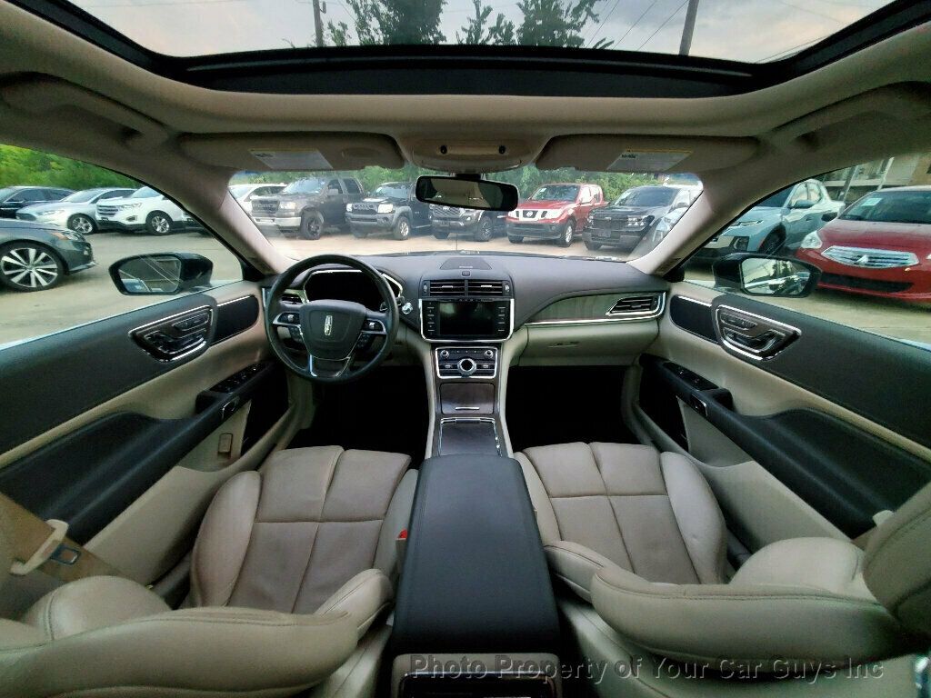 2019 Lincoln Continental Select photo 12