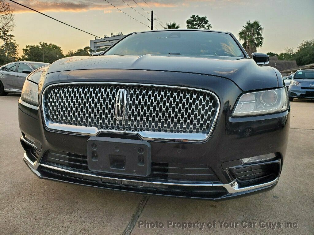 2019 Lincoln Continental Select photo 3