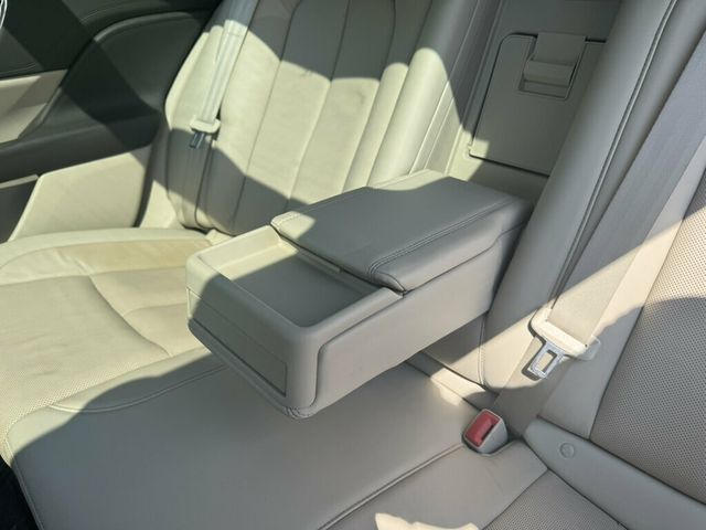 2019 Lincoln Continental Select AWD - 23058229 - 16