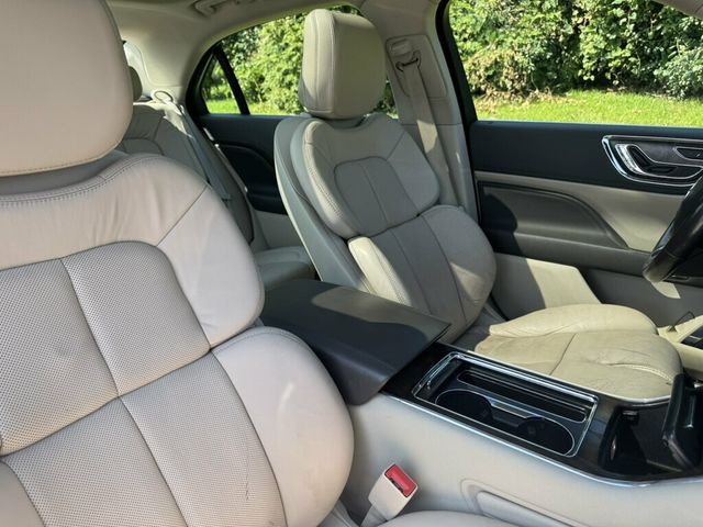 2019 Lincoln Continental Select AWD - 23058229 - 19