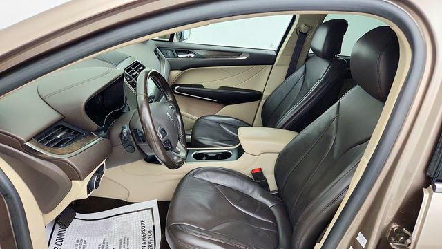 2019 Lincoln MKC Reserve AWD w/ 2.3L Turbo, Technology Pkg & Climate Pkg - 23091311 - 20