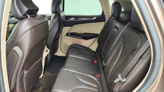 2019 Lincoln MKC Reserve AWD w/ 2.3L Turbo, Technology Pkg & Climate Pkg - 23091311 - 21