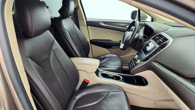 2019 Lincoln MKC Reserve AWD w/ 2.3L Turbo, Technology Pkg & Climate Pkg - 23091311 - 24