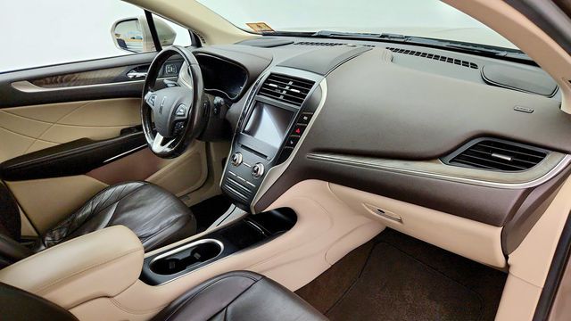 2019 Lincoln MKC Reserve AWD w/ 2.3L Turbo, Technology Pkg & Climate Pkg - 23091311 - 25