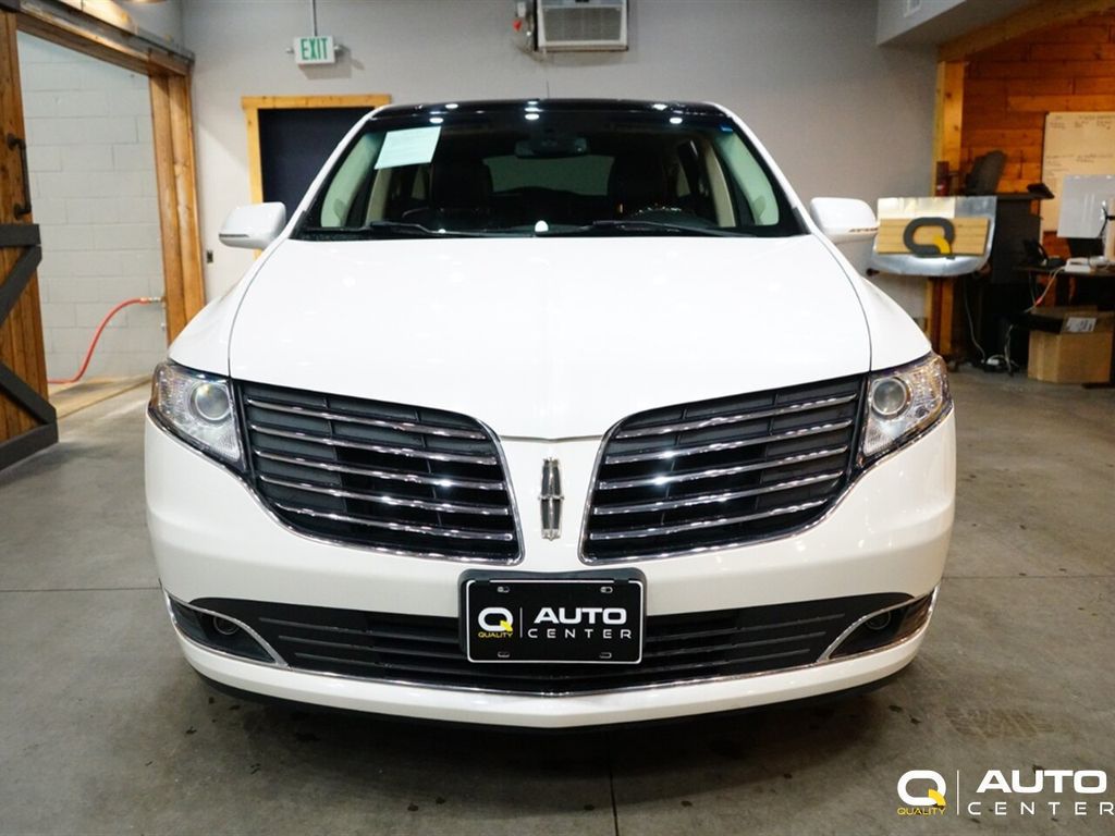 2019 Lincoln MKT  - 22723208 - 1