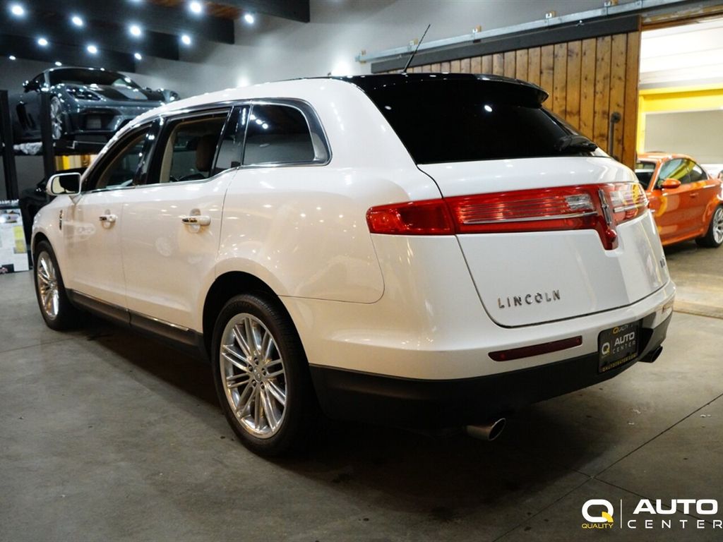 2019 Lincoln MKT  - 22723208 - 4