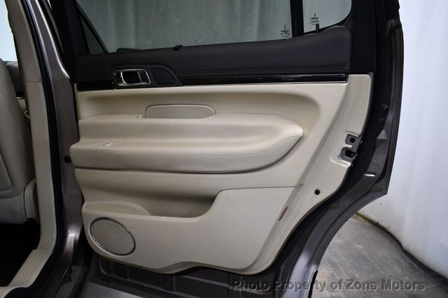 2019 Lincoln MKT 3.5L AWD Reserve - 23071606 - 16