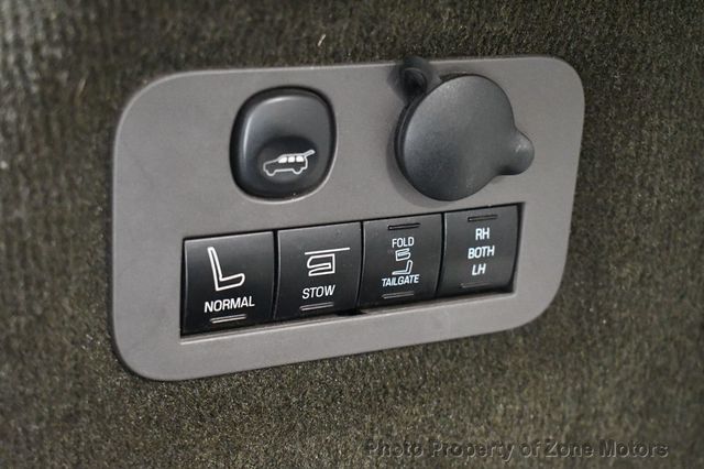 2019 Lincoln MKT 3.5L AWD Reserve - 23071606 - 52