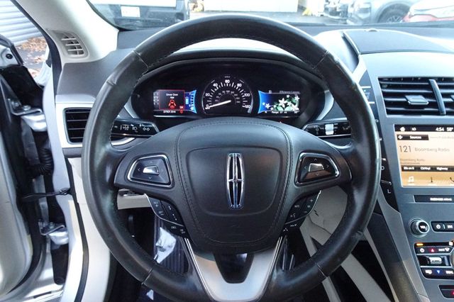 2019 Lincoln MKZ Hybrid Standard FWD - 22941524 - 17